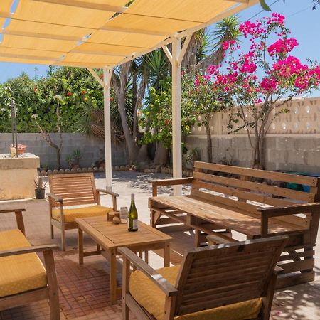 Amaris Mango Seafront Villa Гранели Екстериор снимка