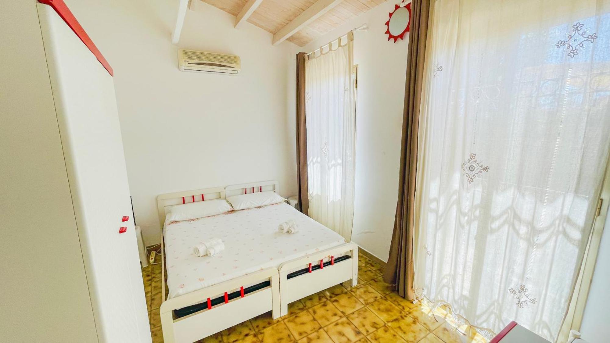 Amaris Mango Seafront Villa Гранели Екстериор снимка